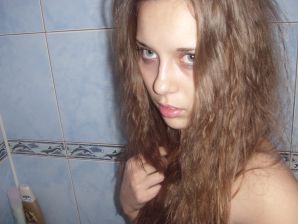 Алина раздевается для своих подписчиков. Часть 2. Эскиз 30