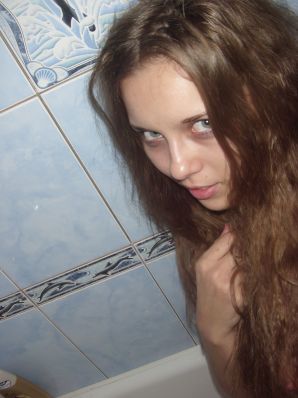 Алина раздевается для своих подписчиков. Часть 2. Эскиз 31