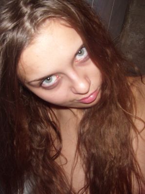 Алина раздевается для своих подписчиков. Часть 2. Эскиз 32