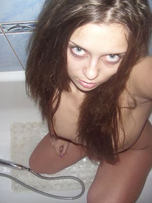 Алина раздевается для своих подписчиков. Часть 2. Эскиз 33