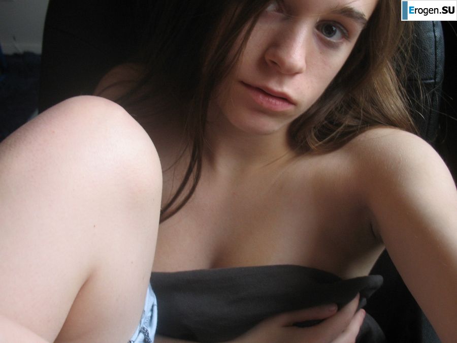 Brunette in revealing outfits and without anything. Part 2. Photo 20