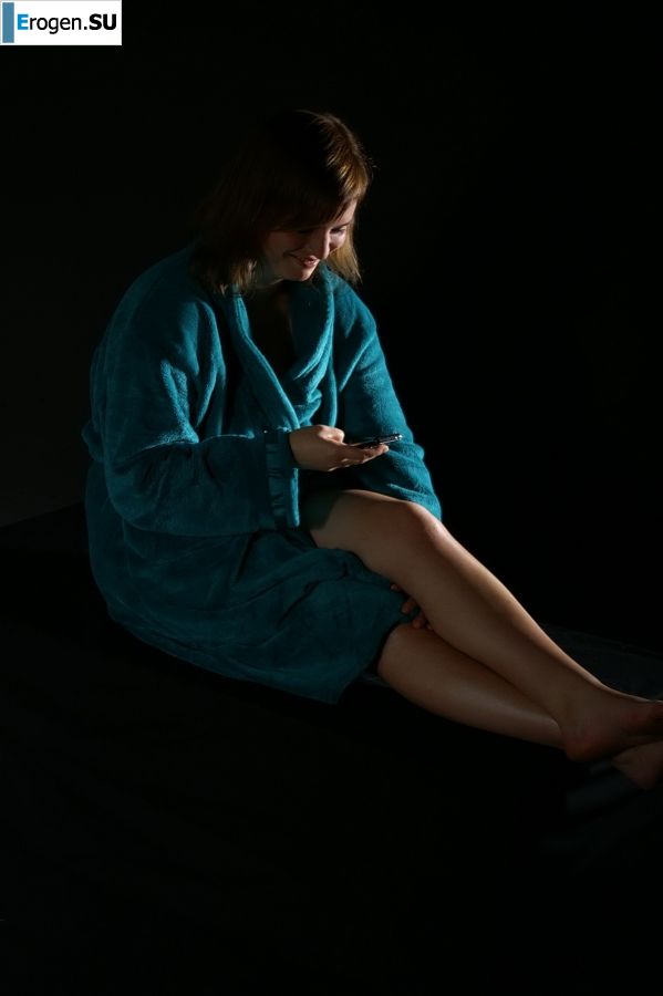 Busty amateur model. Part 2. Photo 11