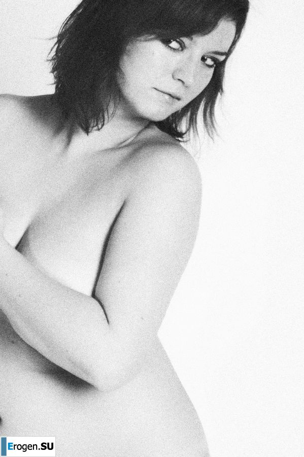 Busty amateur model. Part 2. Photo 32