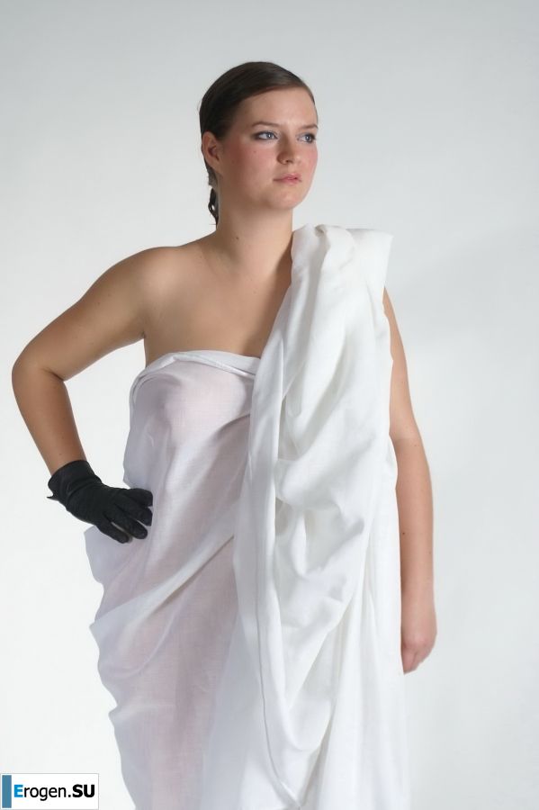 Busty amateur model. Part 2. Photo 36