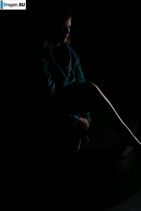 Busty amateur model. Part 2. Photo 7