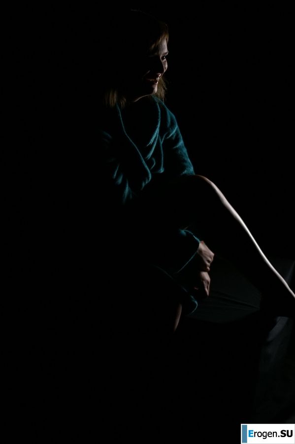 Busty amateur model. Part 2. Photo 8