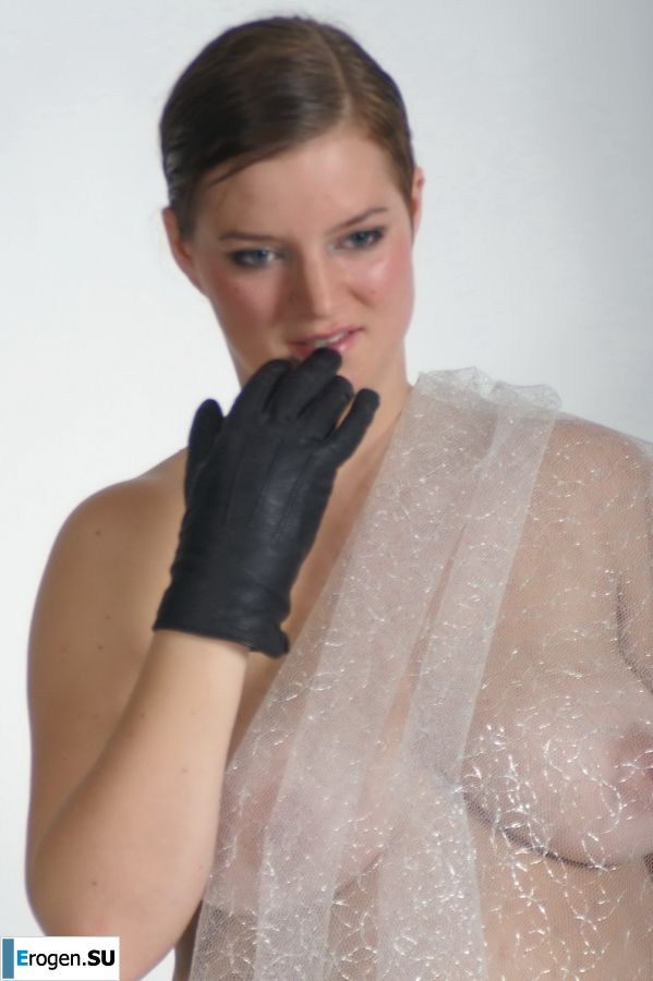 Busty amateur model. Part 3. Photo 12