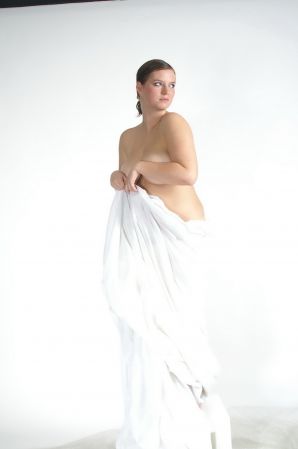 Busty amateur model. Part 3. Thumb 6