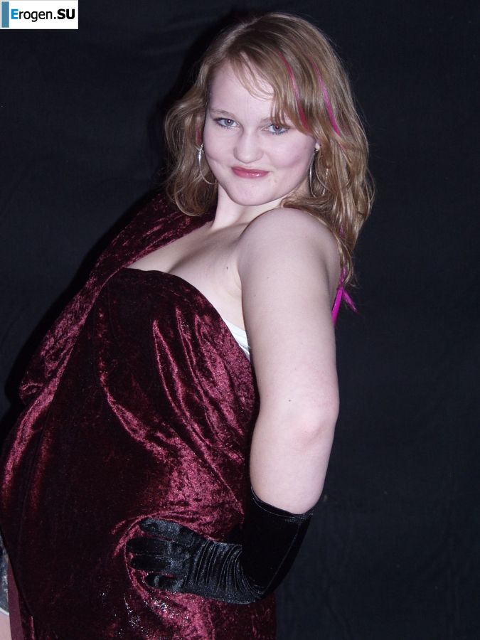 A bit of German naked buttocks and boobs. Part 3. Photo 39