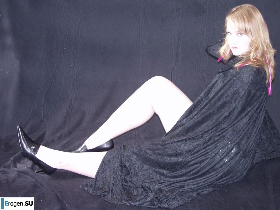 A bit of German naked buttocks and boobs. Part 3. Photo 40