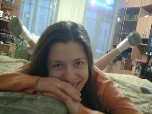 Брюнетка в откровенных нарядах и без ничего. Часть 3. Эскиз 28