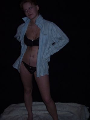 Немного немецких голых попок и сисек. Часть 8. Эскиз 20