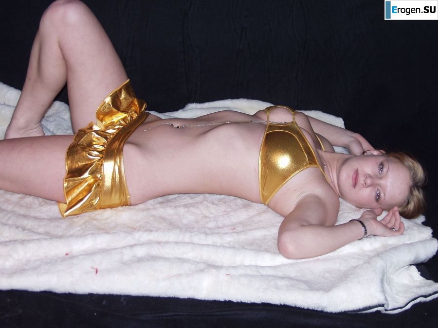 A bit of German naked buttocks and boobs. Part 9. Photo 35