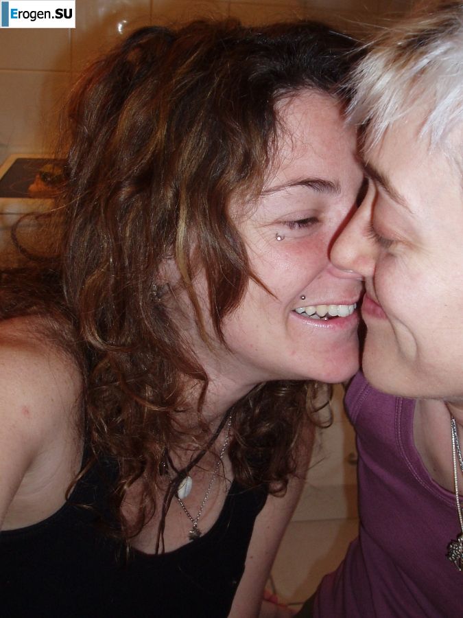Lesbian on vacation with a friend. Part 2. Photo 19
