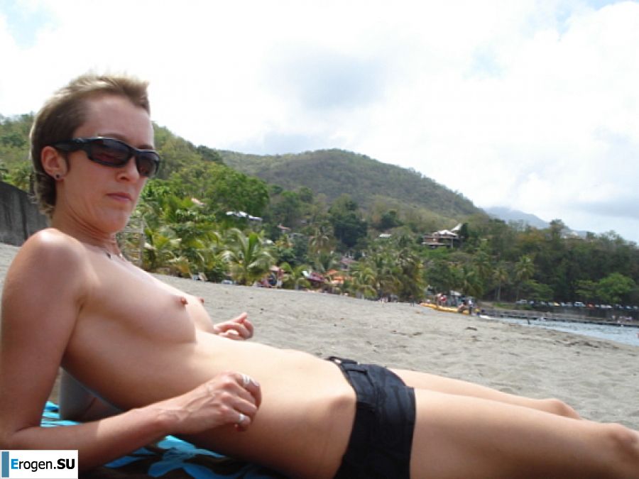 Lesbian on vacation with a friend. Part 2. Photo 33