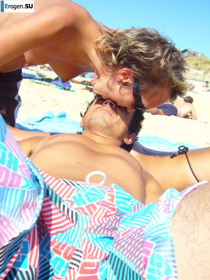 Lesbian on vacation with a friend. Part 2. Photo 6