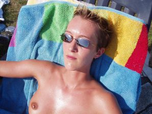 Лесби на отдыхе с друганом. Часть 2. Эскиз 14