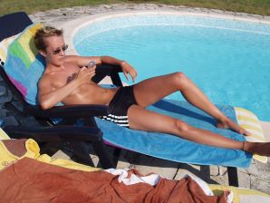 Лесби на отдыхе с друганом. Часть 2. Эскиз 15