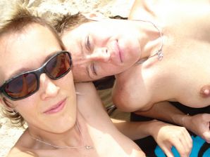 Лесби на отдыхе с друганом. Часть 2. Эскиз 31