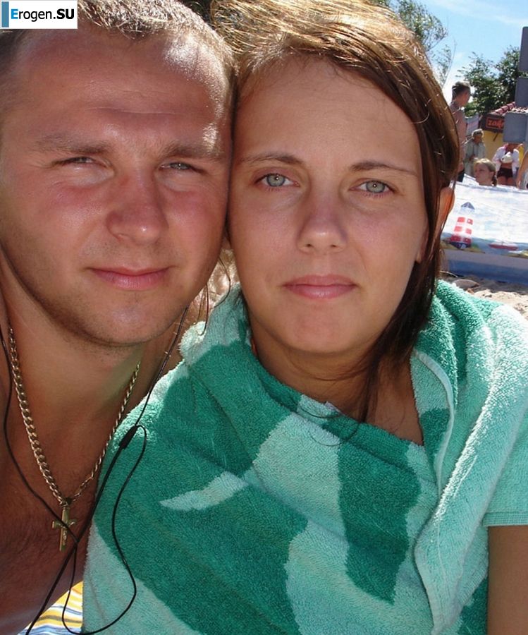 on the beach and in the hotel room. Photo 31