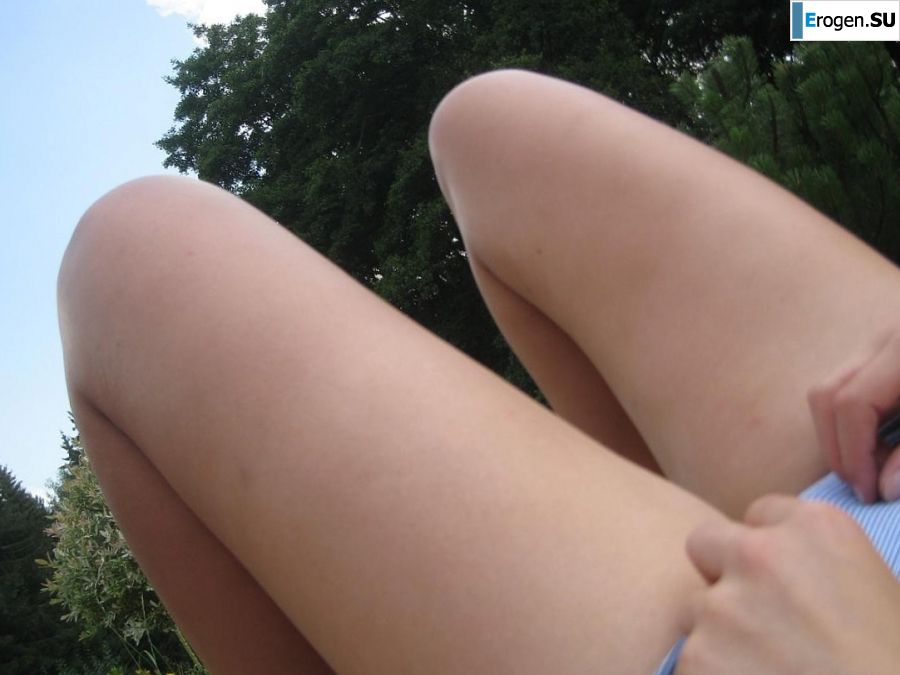 boobs somewhere in a tourist camp. Photo 17