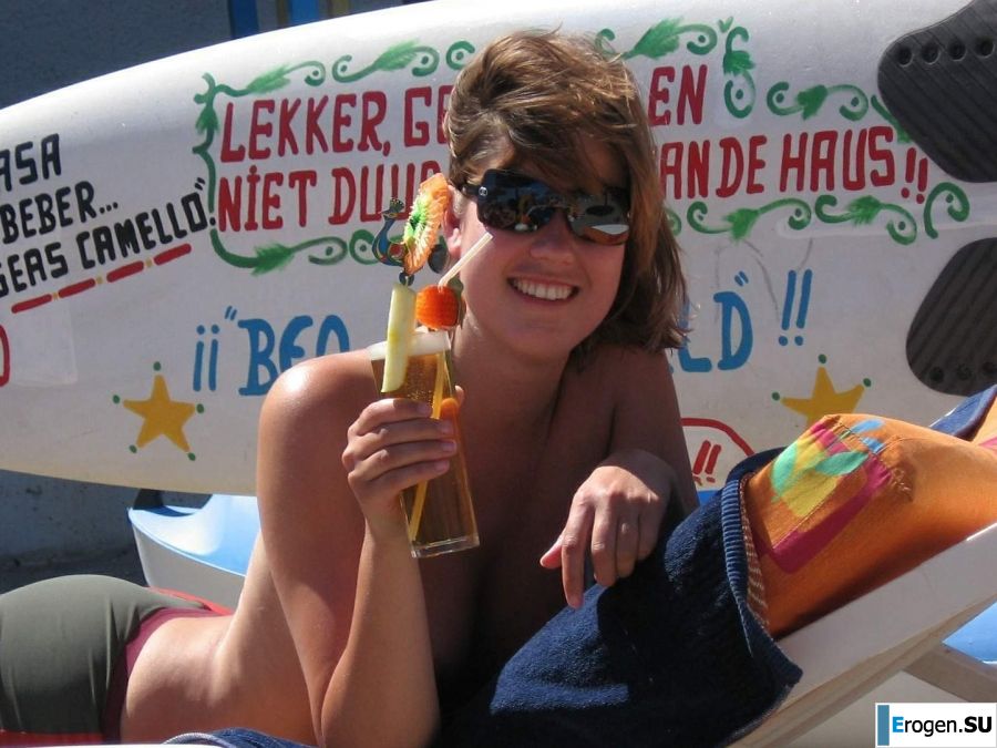 girls are only topless friends. Photo 11