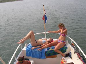 girls are only topless friends. Thumb 21