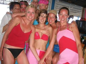 девушки дружат только топлесс. Часть 2. Эскиз 17