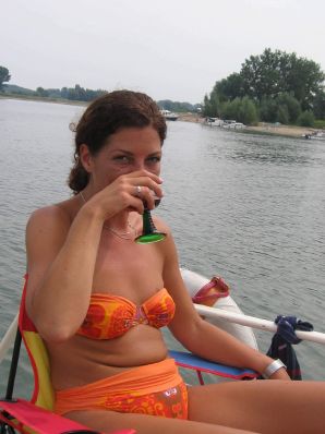 девушки дружат только топлесс. Часть 2. Эскиз 31