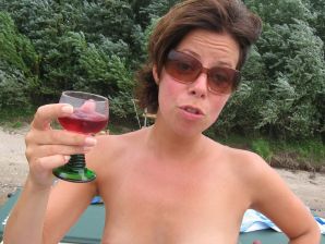 девушки дружат только топлесс. Часть 2. Эскиз 35