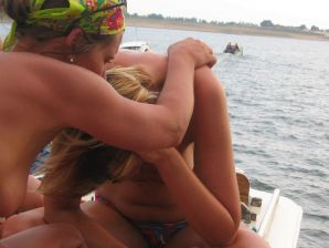 девушки дружат только топлесс. Часть 2. Эскиз 46