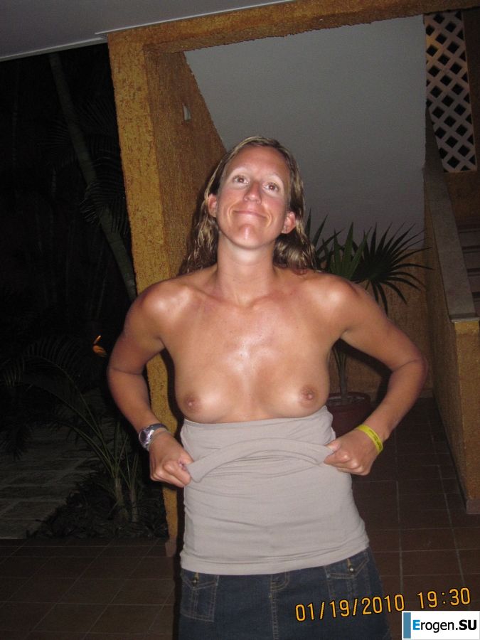 nude on the beach, though ugly. Photo 11