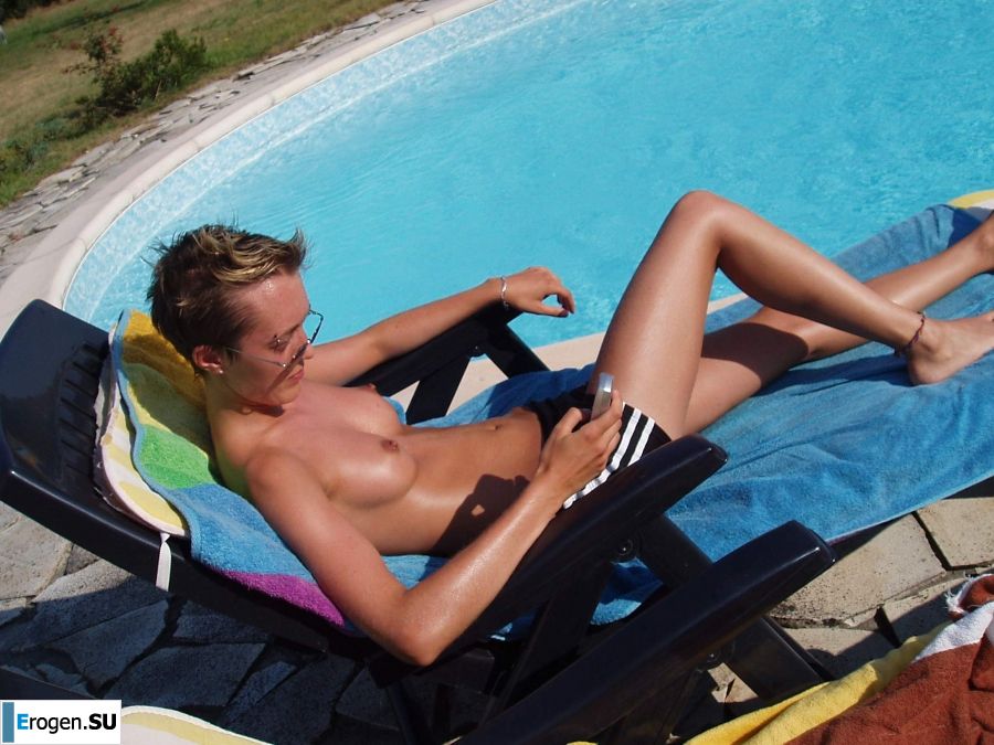 Lesbian on vacation with a friend. Part 3. Photo 11