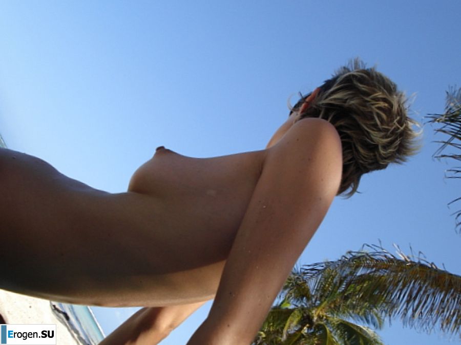 Lesbian on vacation with a friend. Part 3. Photo 39