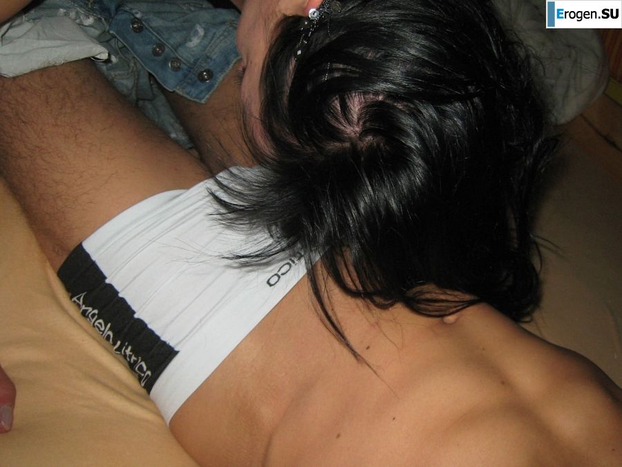 a guy gets up only on tattooed heifers. Photo 15