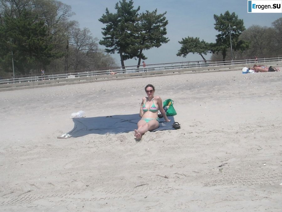 breasts of perfect shape. Photo 8