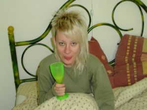 pretty slim blonde with zero size. Thumb 14