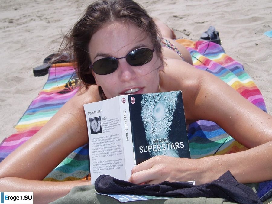 Lesbian on vacation with a friend. Part 4. Photo 11