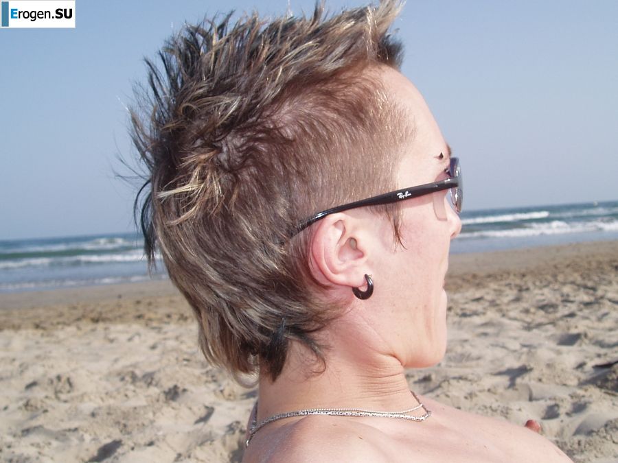 Lesbian on vacation with a friend. Part 4. Photo 18