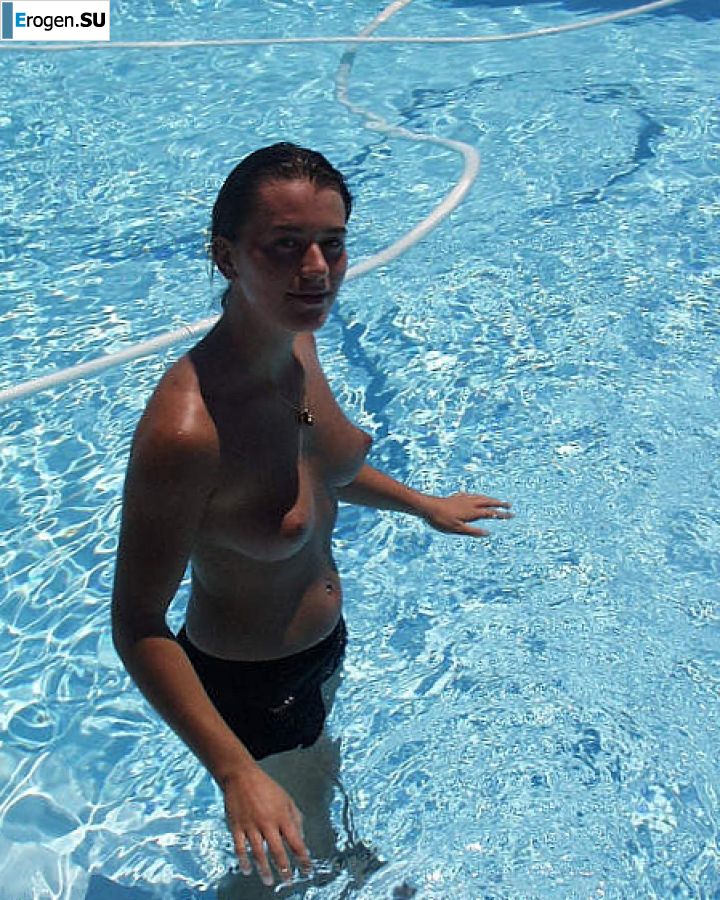 Lesbian on vacation with a friend. Part 4. Photo 24