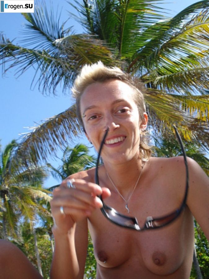 Lesbian on vacation with a friend. Part 4. Photo 40