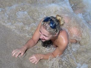 курортный роман студентов. Эскиз 17