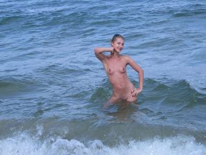 курортный роман студентов. Эскиз 23