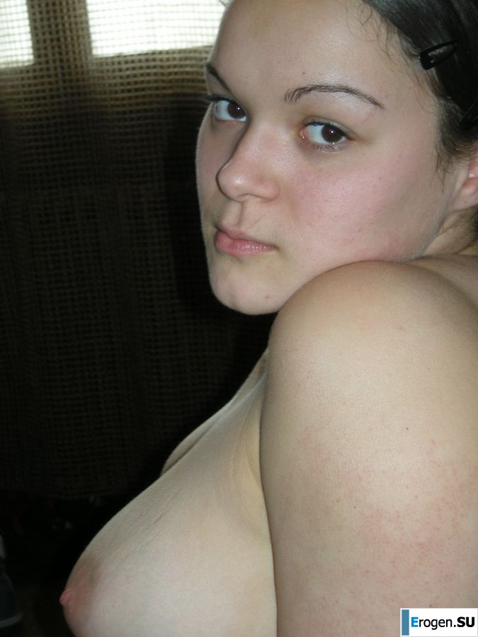 undressing in search of his daddy. Photo 35