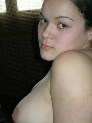 undressing in search of his daddy. Thumb 35