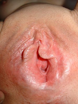 pink bedspreads and someone's pussy. Thumb 38