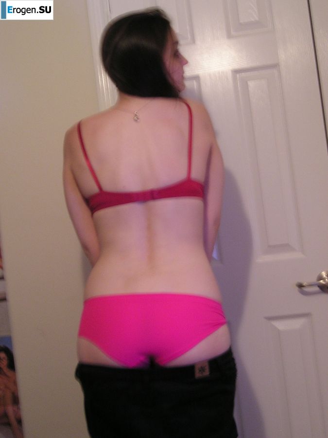 striptease of a young vulgar girl. Part 2. Photo 10