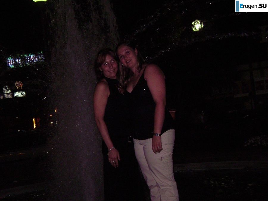 легкие кривляния и легкие раздевания. Часть 2. Фото 4