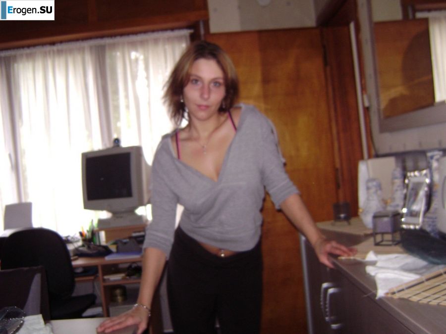 легкие кривляния и легкие раздевания. Часть 2. Фото 40