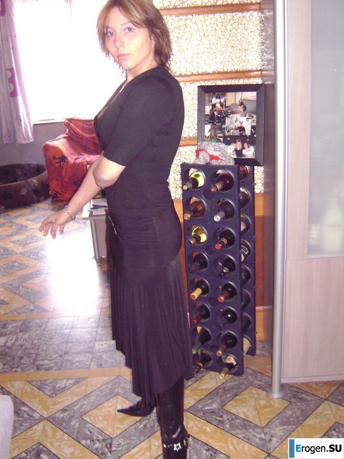 легкие кривляния и легкие раздевания. Часть 2. Фото 7